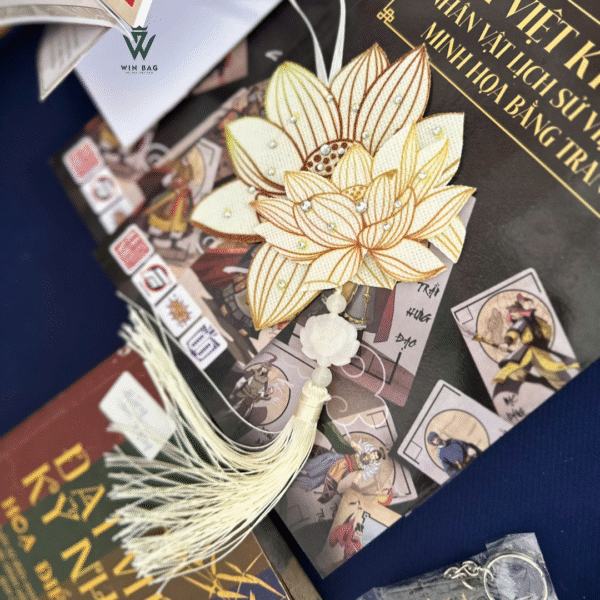 charm hoa sen Việt Nam custom by WINBAG (1)